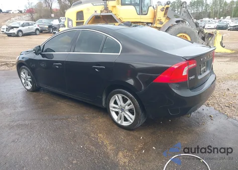 2013 Volvo S60 T5 из США, поврежденный, VIN YV1612FS1D1233133